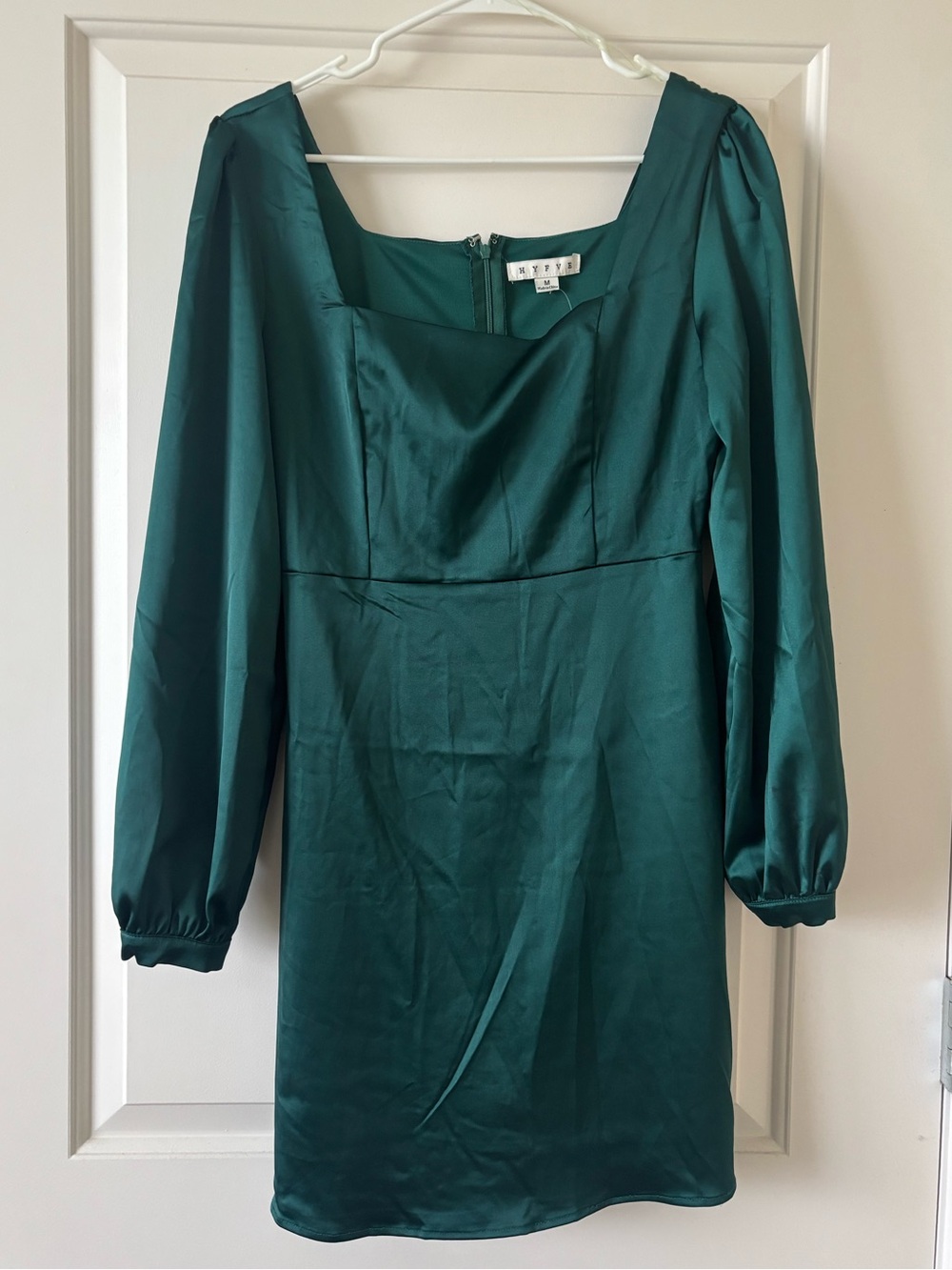 Emerald Green Long-Sleeve Square Neck Dress